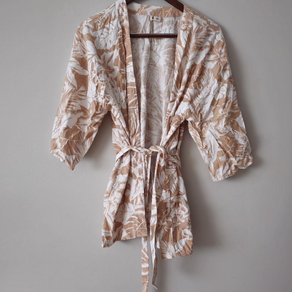 Billabong Tie Front Kimono